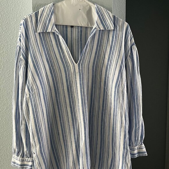 Cabi Pacific Top - Picture 1 of 4